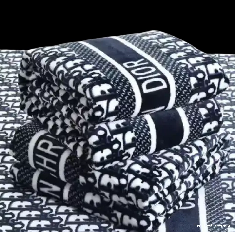 FLEECE THROW OBLIQUE BLANKET 0610